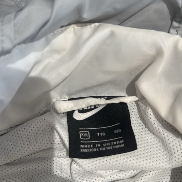 Nike windbreaker - Picture 2 of 3